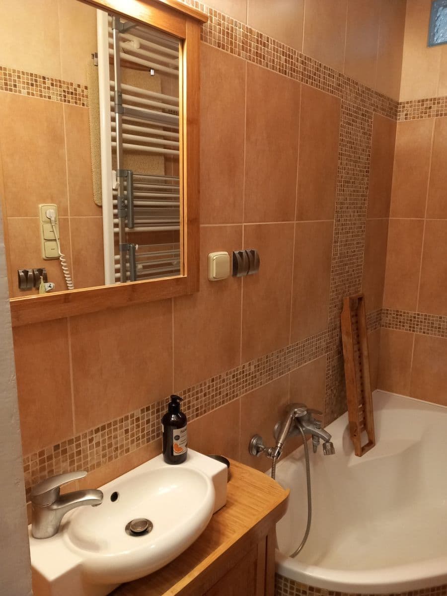 Pronájem bytu 2+kk 36 m², Tádžická, Praha, Praha Pronájem bytu 2+kk 36 m², Tádžická, Praha, Praha