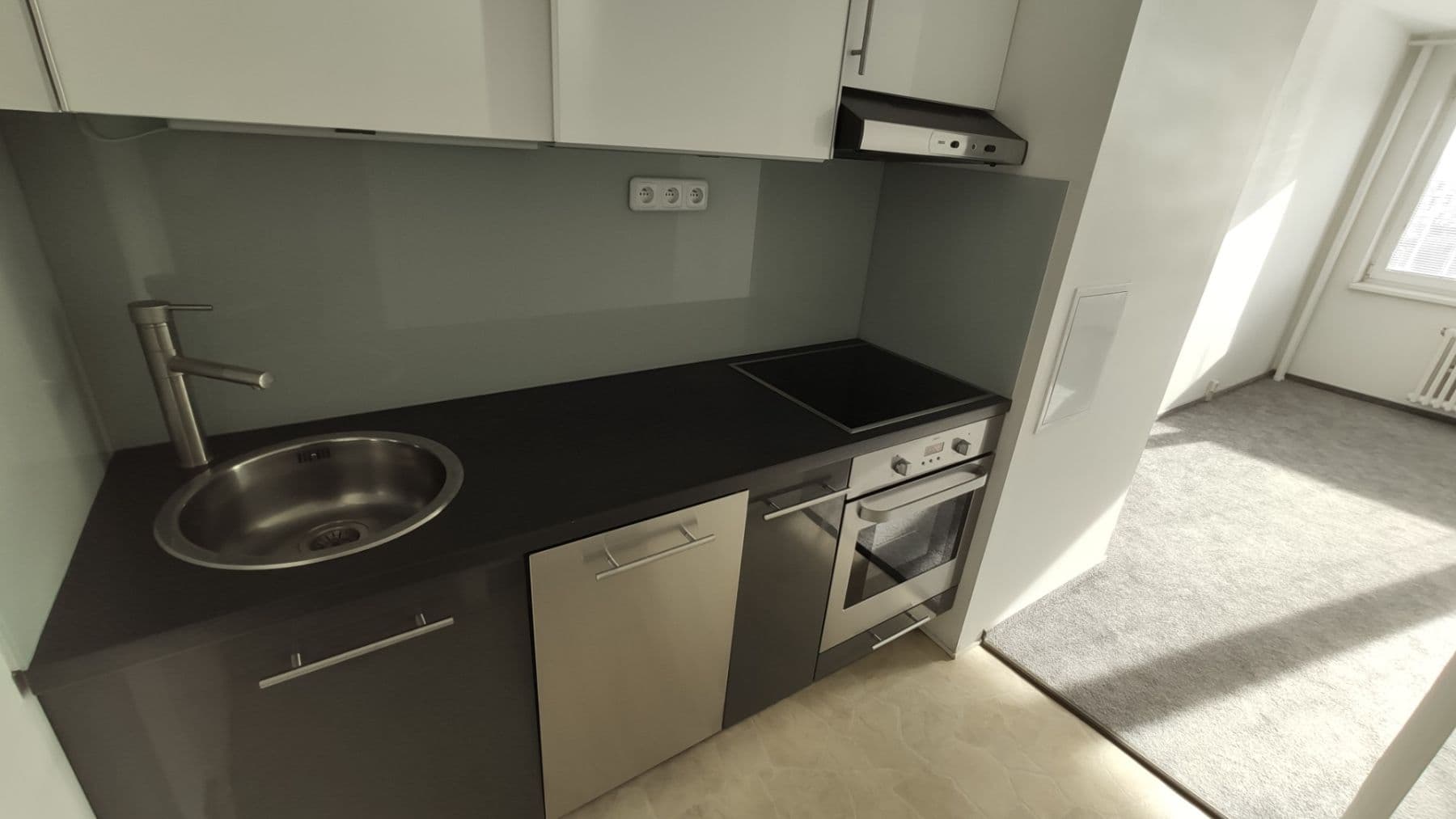 Pronájem bytu 2+kk 46 m², Bajkonurská, Praha, Praha Pronájem bytu 2+kk 46 m², Bajkonurská, Praha, Praha