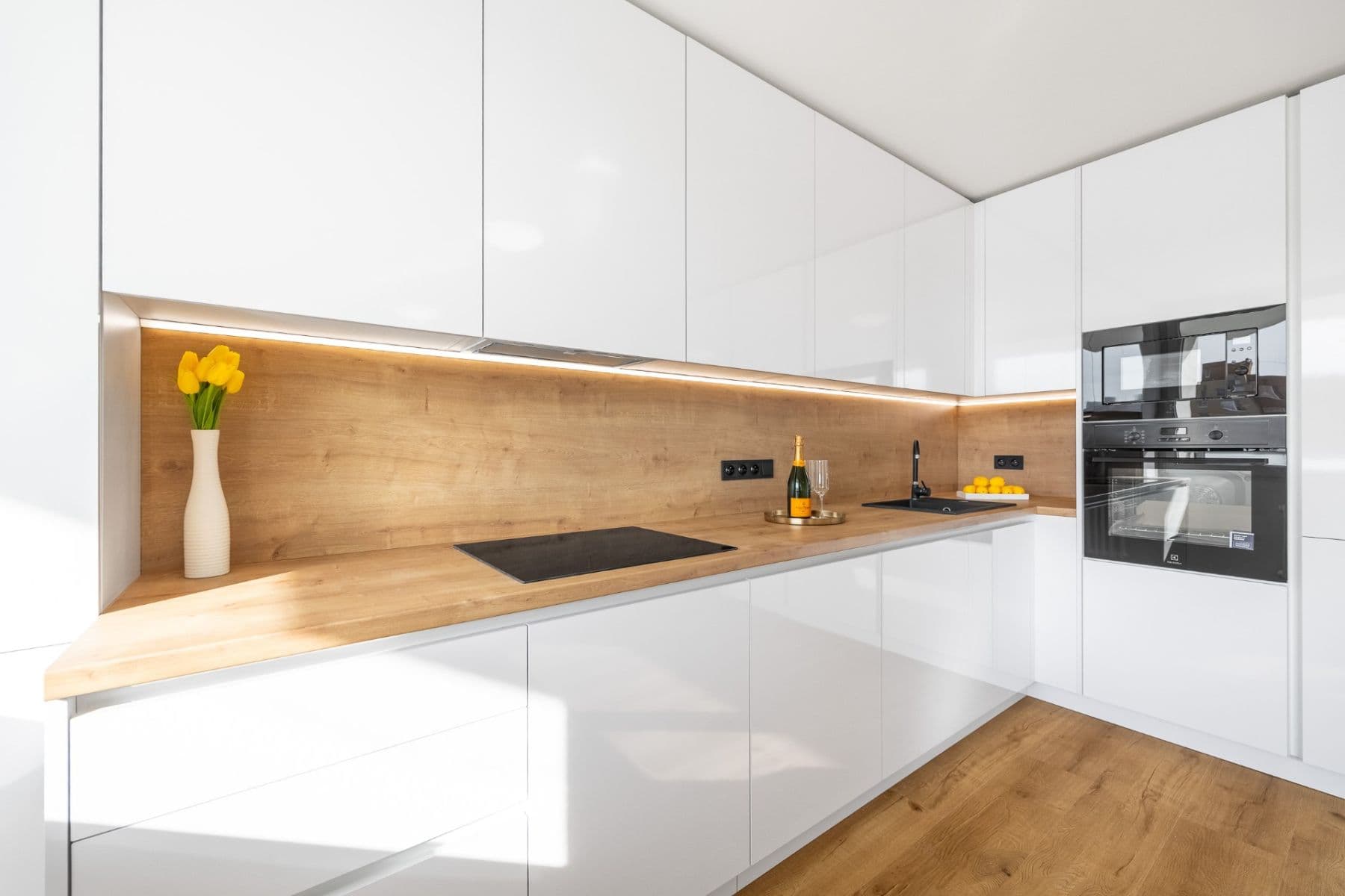 Prodej bytu 3+kk 75 m², Zelenohorská, Praha, Praha Prodej bytu 3+kk 75 m², Zelenohorská, Praha, Praha