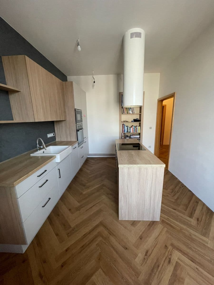 Prodej bytu 2+1 69 m², Komenského, Trutnov, Královéhradecký kraj Prodej bytu 2+1 69 m², Komenského, Trutnov, Královéhradecký kraj