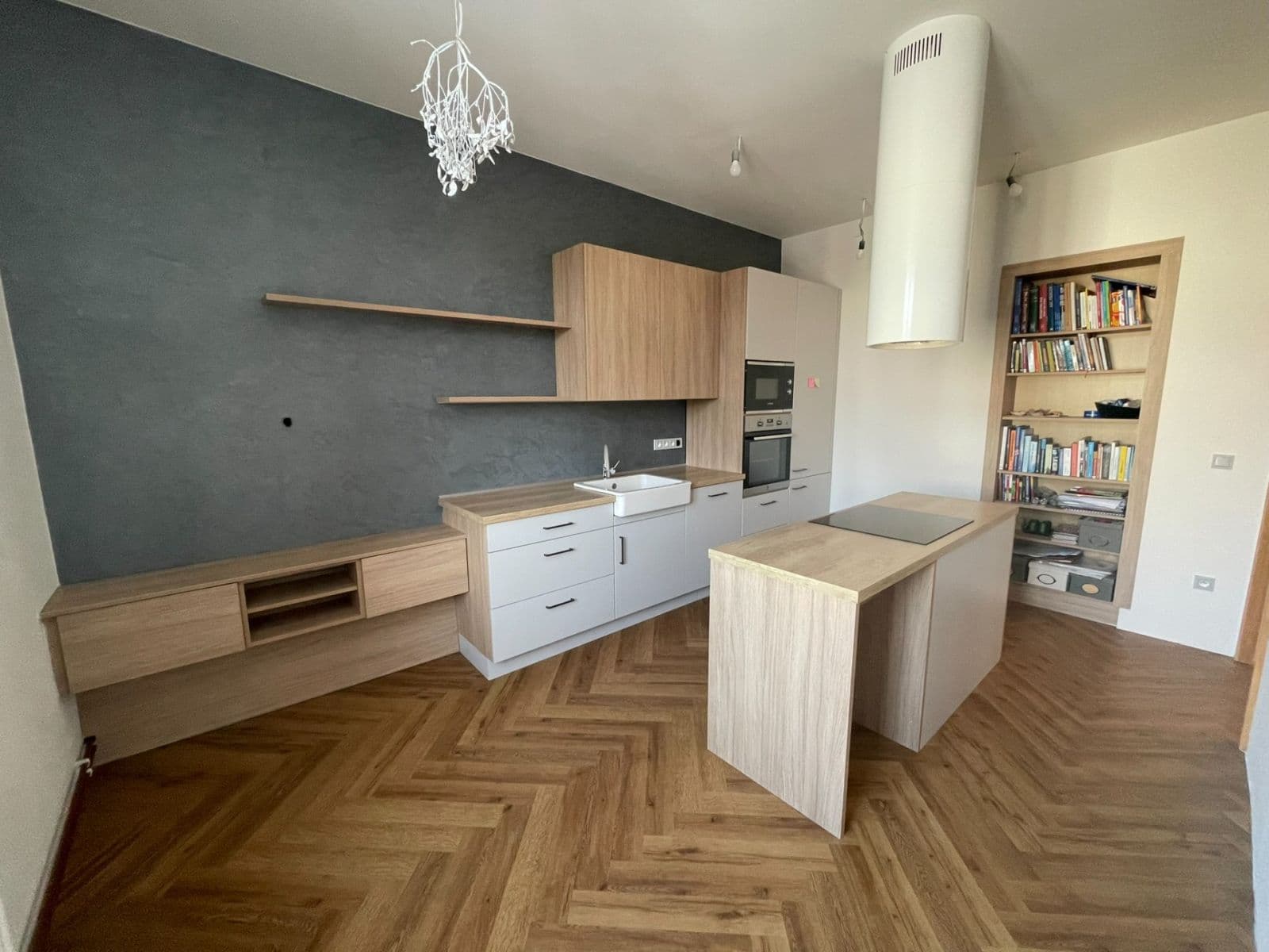 Prodej bytu 2+1 69 m², Komenského, Trutnov, Královéhradecký kraj Prodej bytu 2+1 69 m², Komenského, Trutnov, Královéhradecký kraj