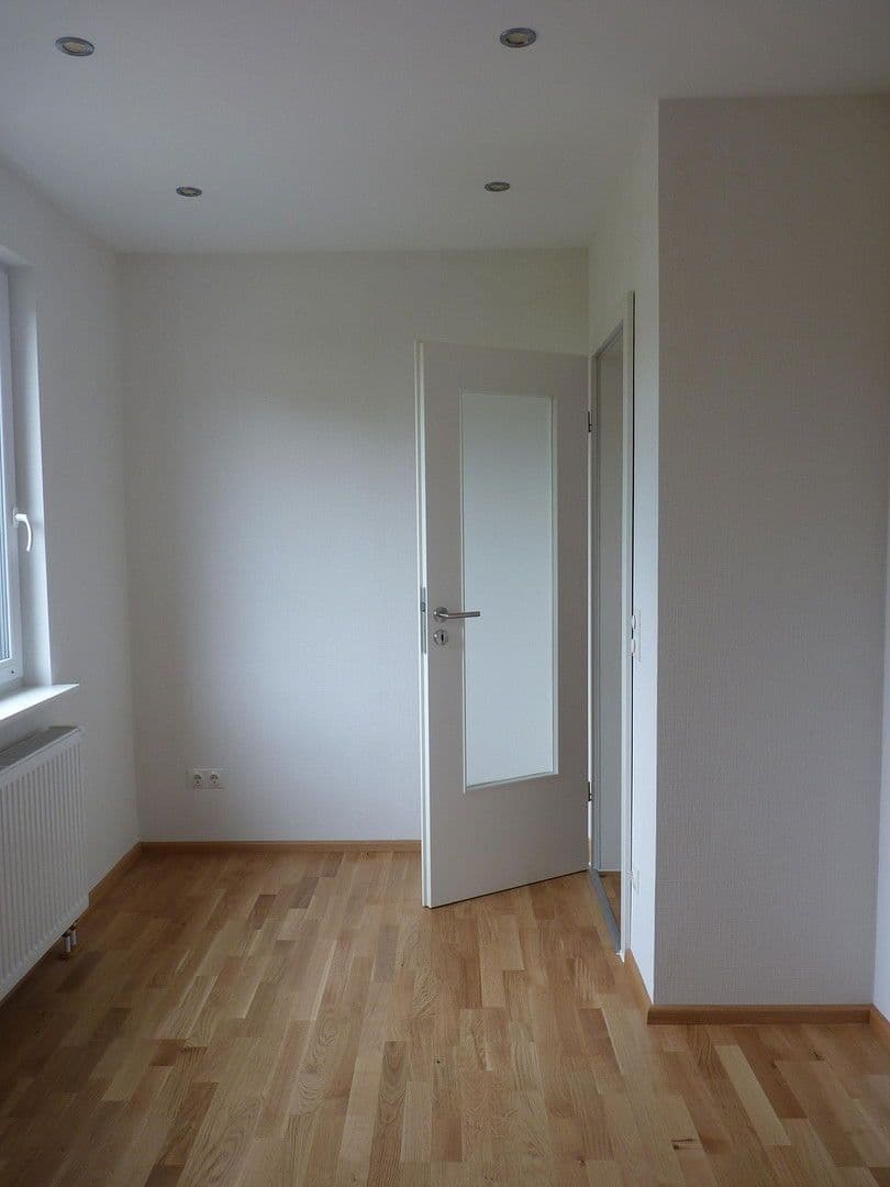 Prodej domu 187 m², pozemek 596 m², Lobbach, Bádensko-Württembersko Prodej domu 187 m², pozemek 596 m², Lobbach, Bádensko-Württembersko