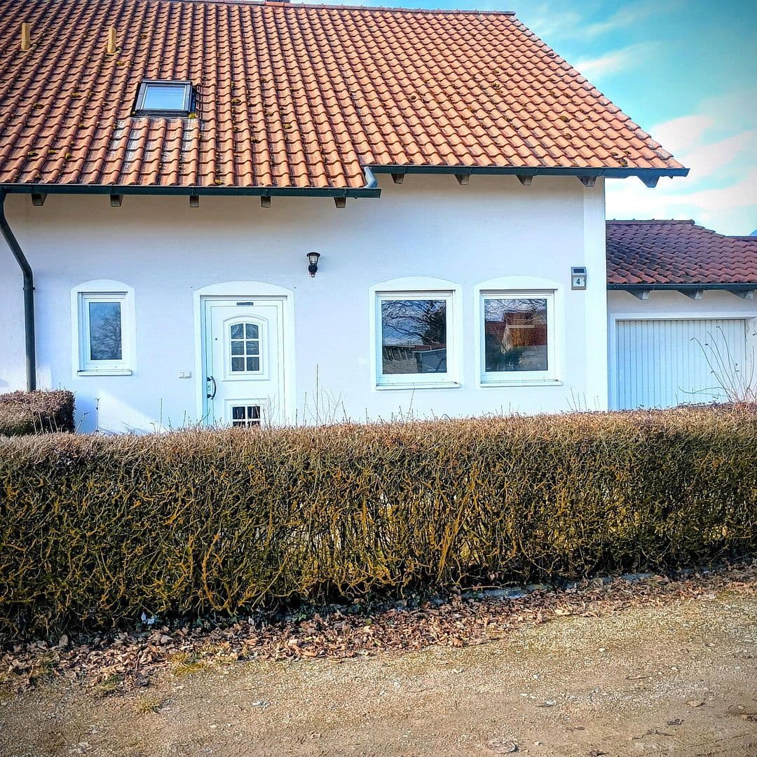 Prodej domu 129 m², pozemek 400 m², Raiffeisenweg 4, Perkam, Bavorsko Prodej domu 129 m², pozemek 400 m², Raiffeisenweg 4, Perkam, Bavorsko