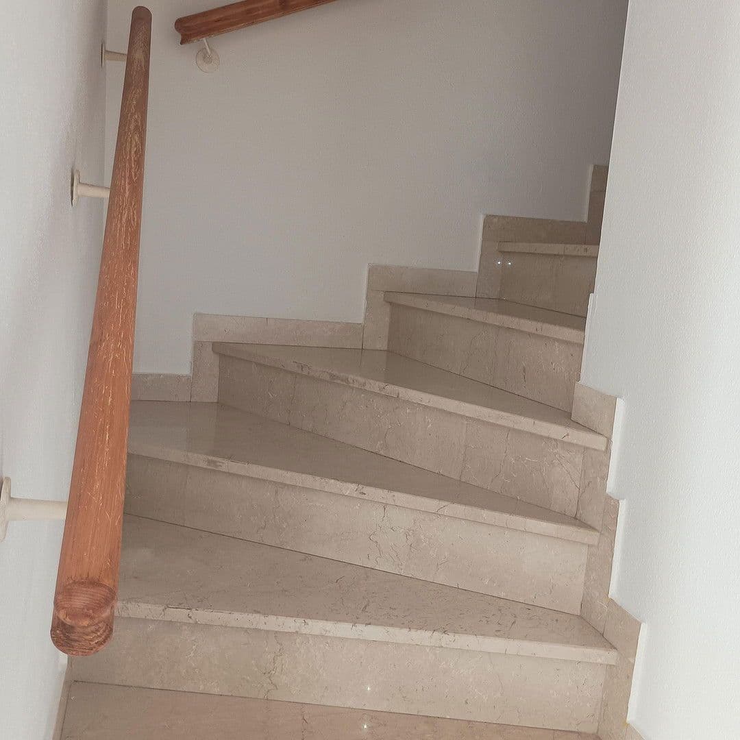 Prodej domu 129 m², pozemek 400 m², Raiffeisenweg 4, Perkam, Bavorsko Prodej domu 129 m², pozemek 400 m², Raiffeisenweg 4, Perkam, Bavorsko