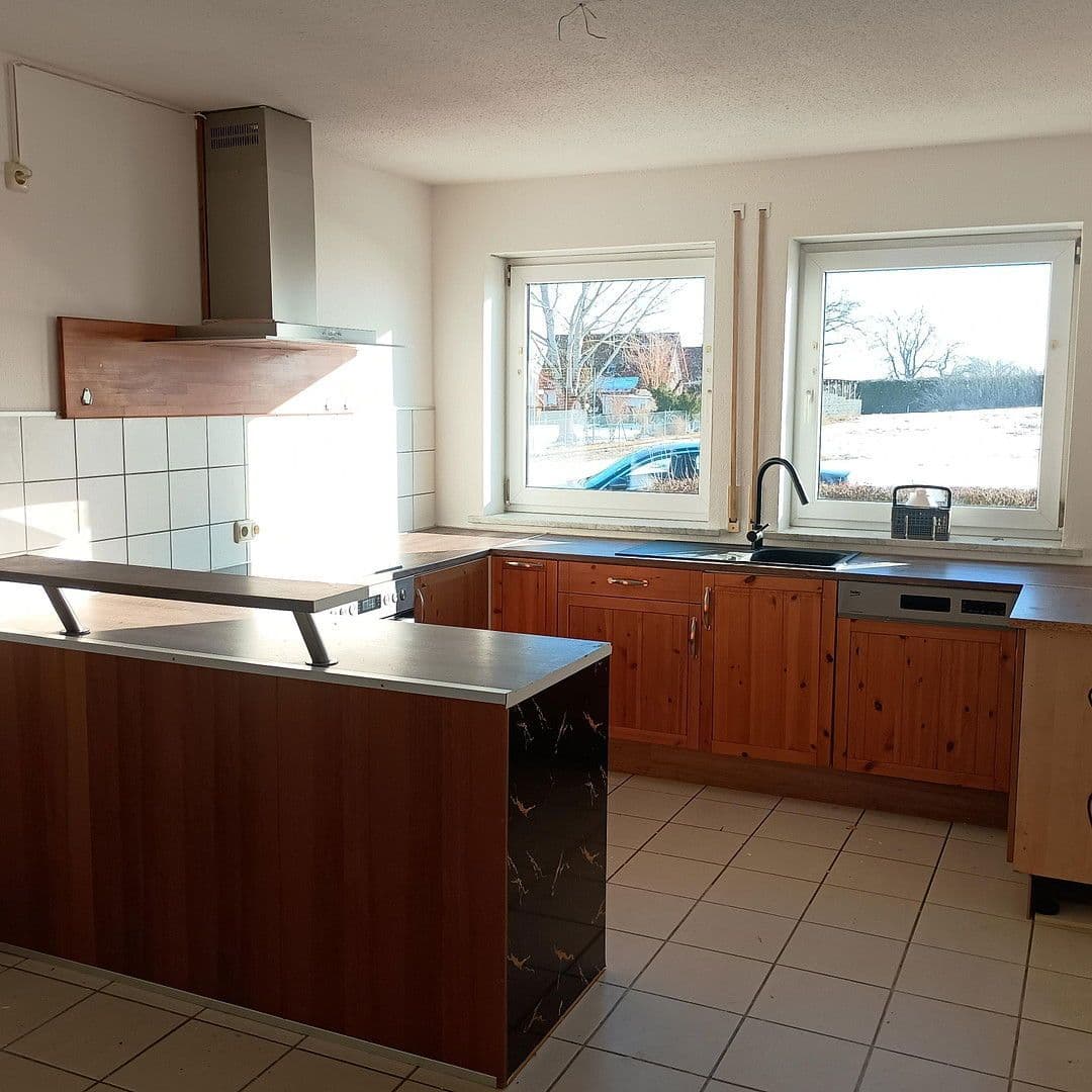 Prodej domu 129 m², pozemek 400 m², Raiffeisenweg 4, Perkam, Bavorsko Prodej domu 129 m², pozemek 400 m², Raiffeisenweg 4, Perkam, Bavorsko