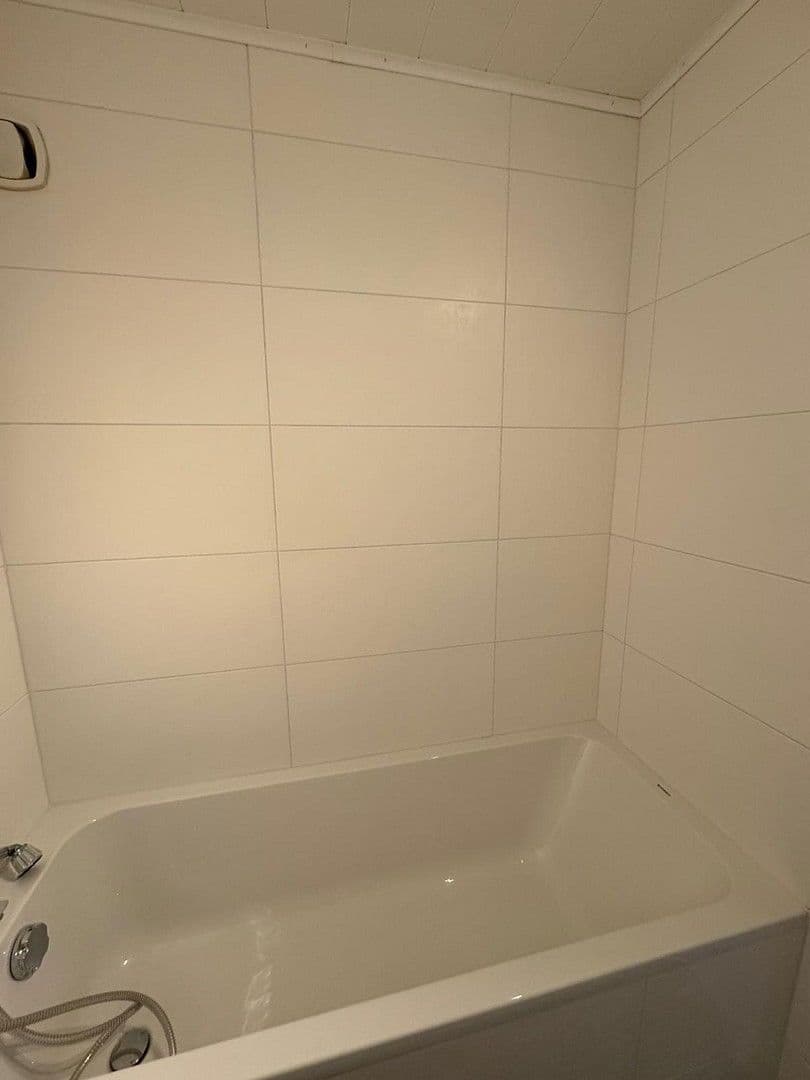 Prodej bytu 2+1 66 m², Seyringerstraße 17, Wien, Wien Prodej bytu 2+1 66 m², Seyringerstraße 17, Wien, Wien