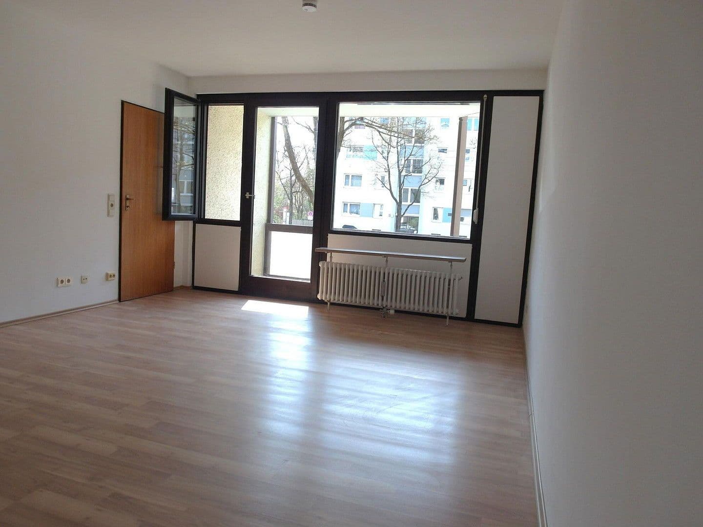 Pronájem bytu 3+1 80 m², Westenstraße 266, München, Bavorsko Pronájem bytu 3+1 80 m², Westenstraße 266, München, Bavorsko