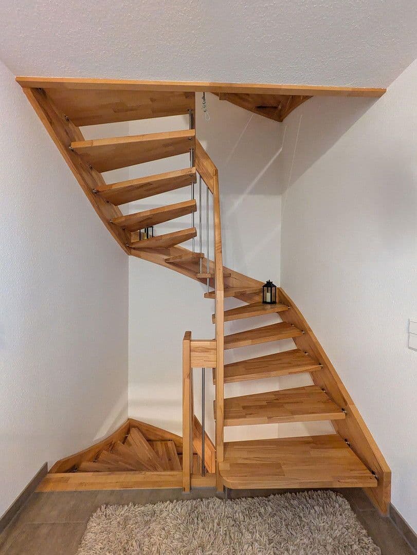 Prodej domu 159 m², pozemek 220 m², Plochingen, Bádensko-Württembersko Prodej domu 159 m², pozemek 220 m², Plochingen, Bádensko-Württembersko