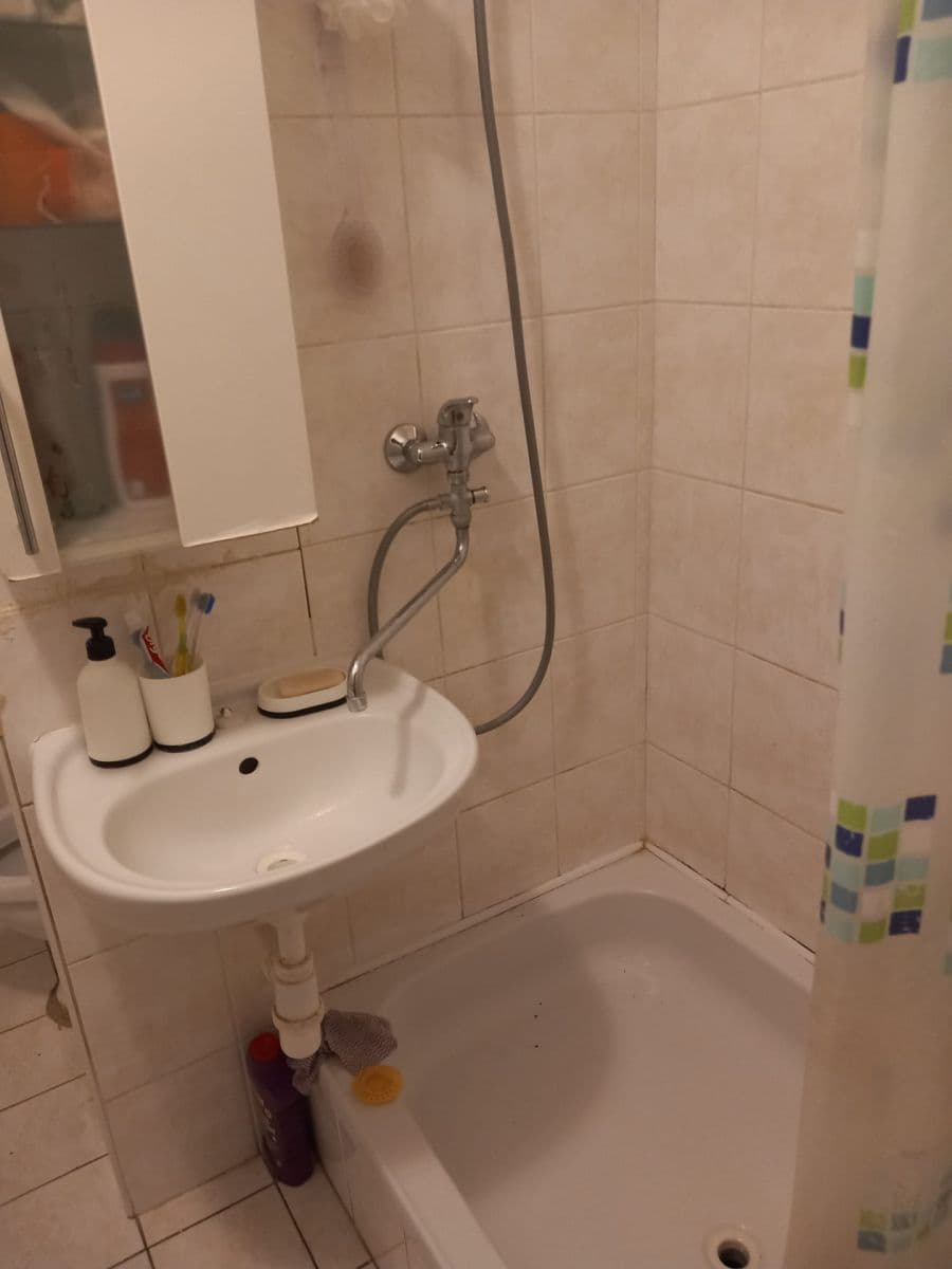 Prodej bytu 2+kk 34 m², Jana Koziny, Teplice, Ústecký kraj Prodej bytu 2+kk 34 m², Jana Koziny, Teplice, Ústecký kraj