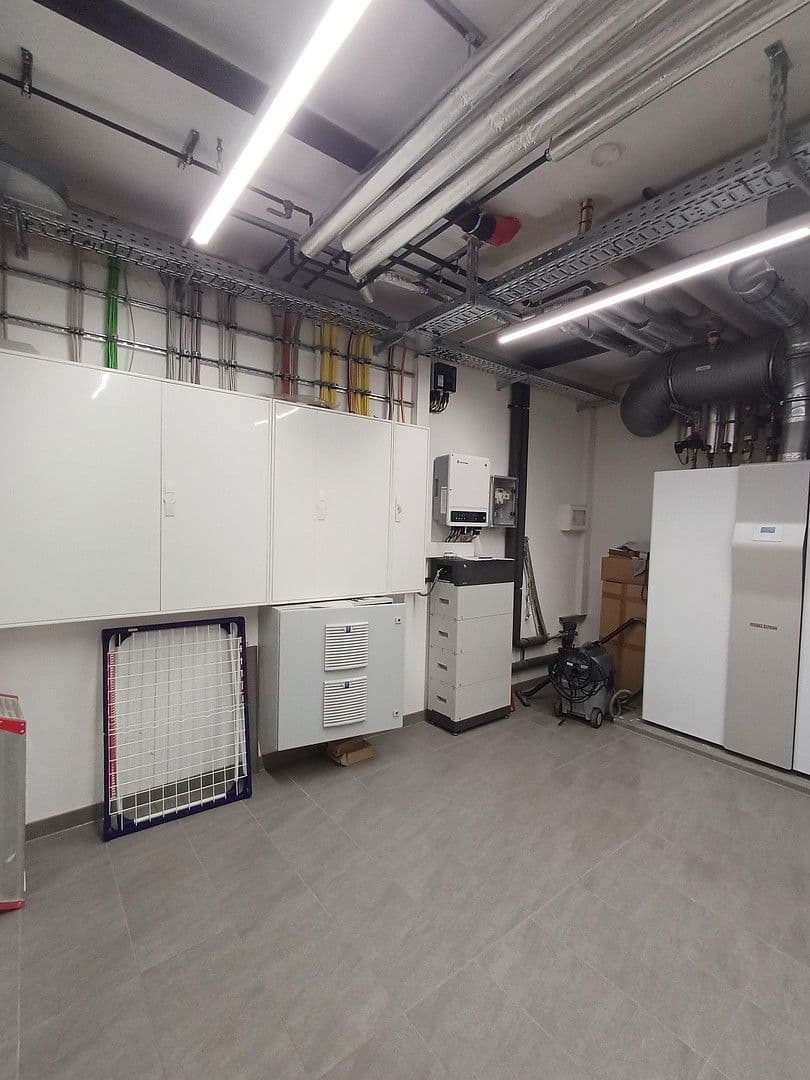 Prodej domu 243 m², pozemek 786 m², Hochbergweg1, Weilheim an der Teck, Bádensko-Württembersko Prodej domu 243 m², pozemek 786 m², Hochbergweg1, Weilheim an der Teck, Bádensko-Württembersko