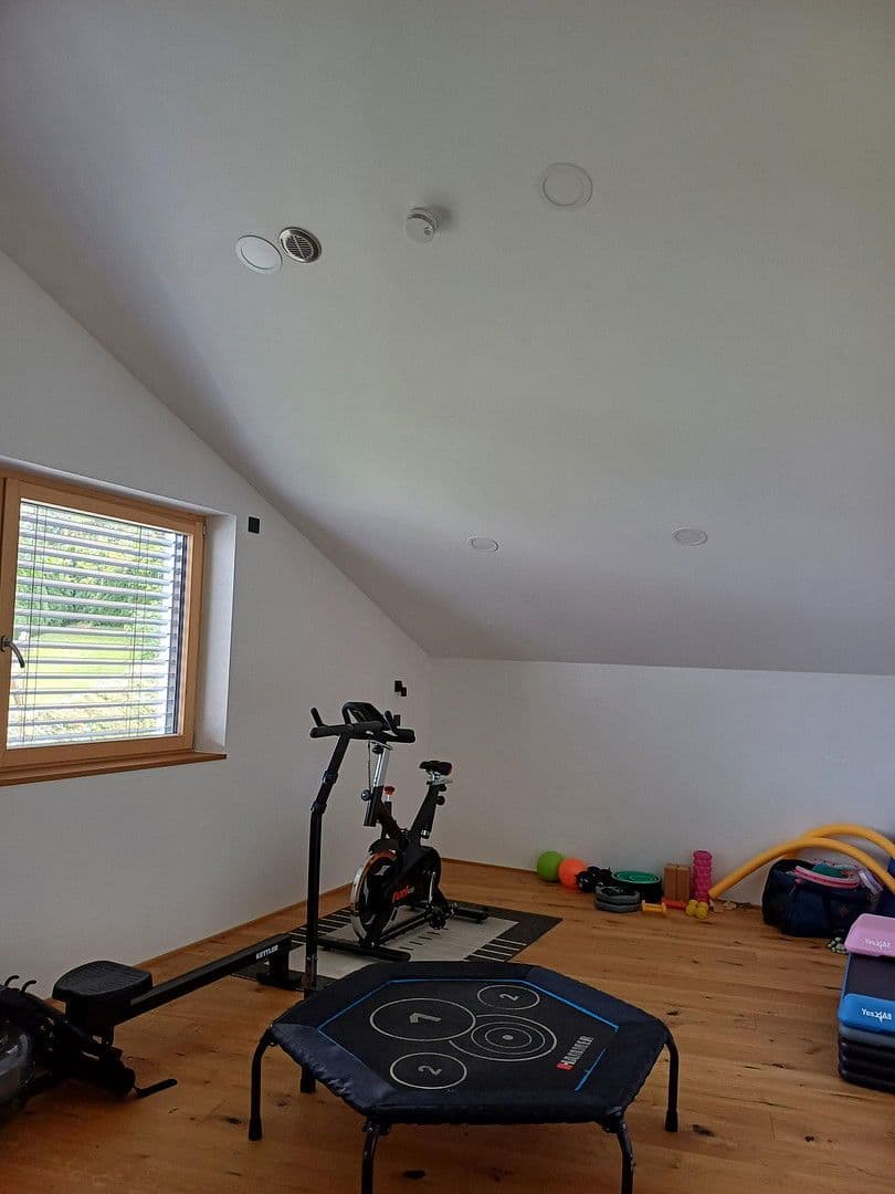 Prodej domu 243 m², pozemek 786 m², Hochbergweg1, Weilheim an der Teck, Bádensko-Württembersko Prodej domu 243 m², pozemek 786 m², Hochbergweg1, Weilheim an der Teck, Bádensko-Württembersko