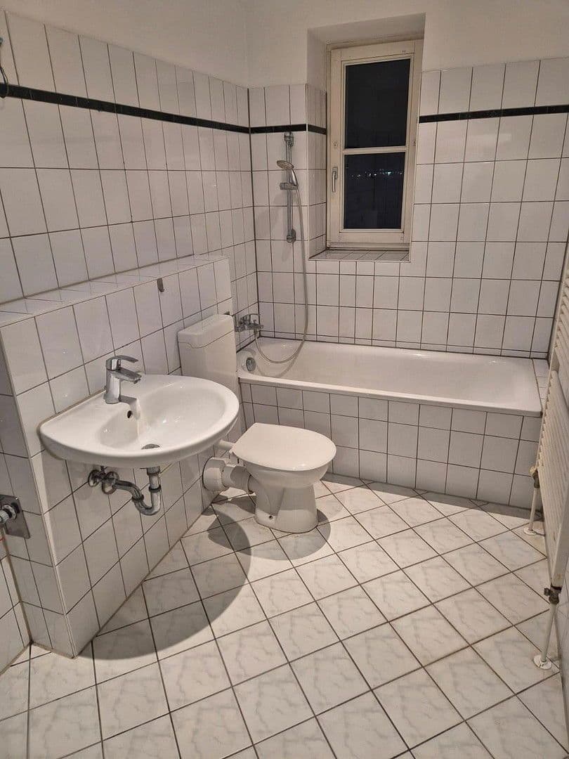 Pronájem bytu 2+1 57 m², Berlin - Treptow, Berlín Pronájem bytu 2+1 57 m², Berlin - Treptow, Berlín