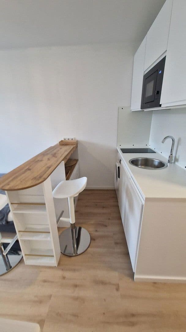 Pronájem bytu 1+1 27 m², München, Bavorsko Pronájem bytu 1+1 27 m², München, Bavorsko