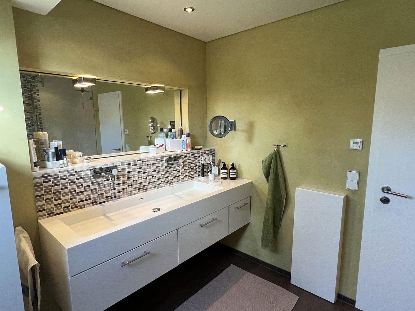 Prodej domu 220 m², pozemek 910 m², Flurstr. 5, 82288 Kottgeisering, Kottgeisering, Bavorsko Prodej domu 220 m², pozemek 910 m², Flurstr. 5, 82288 Kottgeisering, Kottgeisering, Bavorsko