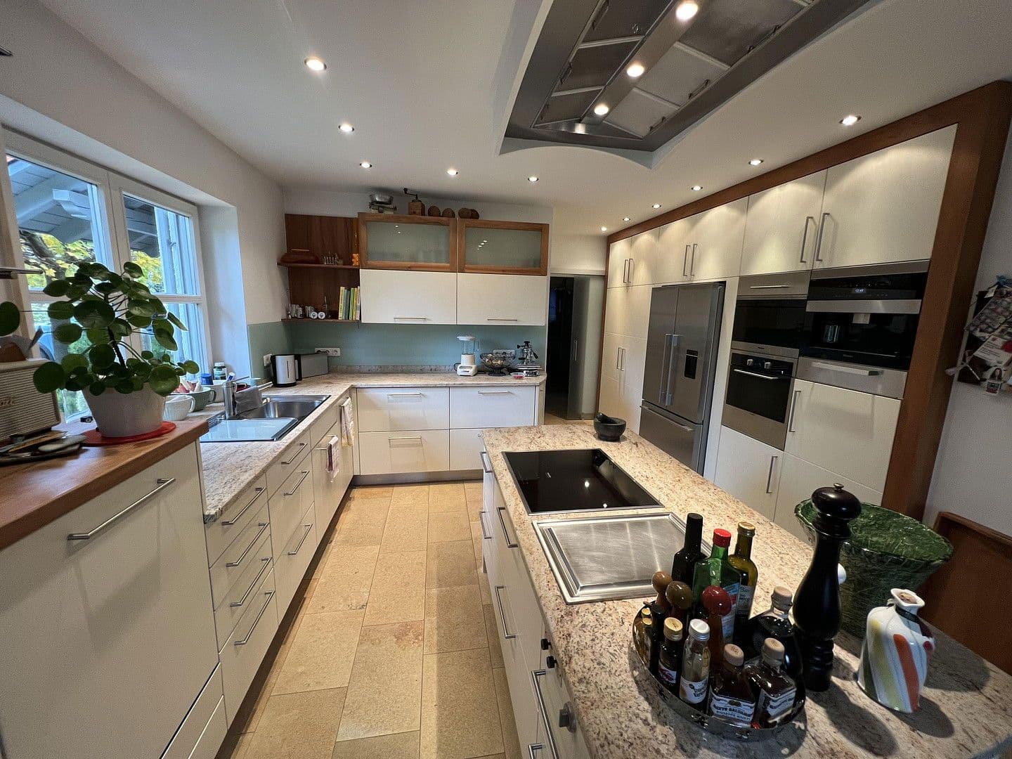 Prodej domu 220 m², pozemek 910 m², Flurstr. 5, 82288 Kottgeisering, Kottgeisering, Bavorsko Prodej domu 220 m², pozemek 910 m², Flurstr. 5, 82288 Kottgeisering, Kottgeisering, Bavorsko