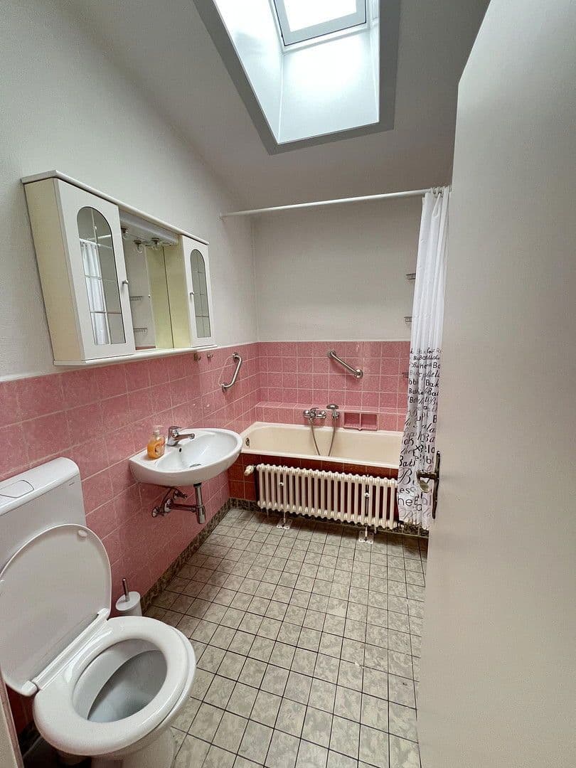 Prodej domu 100 m², pozemek 285 m², Saarbrücken, Země Sársko Prodej domu 100 m², pozemek 285 m², Saarbrücken, Země Sársko