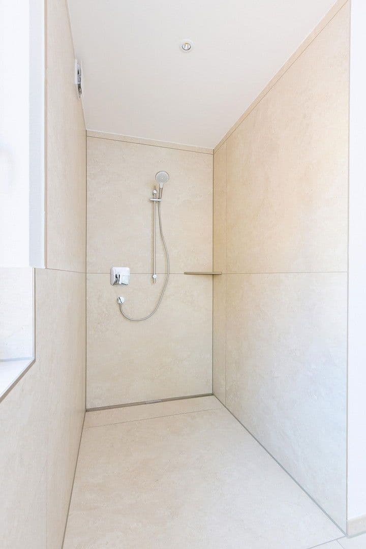 Pronájem bytu 3+1 83 m², St.-Moritz-Str. 2, Buchloe, Bavorsko Pronájem bytu 3+1 83 m², St.-Moritz-Str. 2, Buchloe, Bavorsko