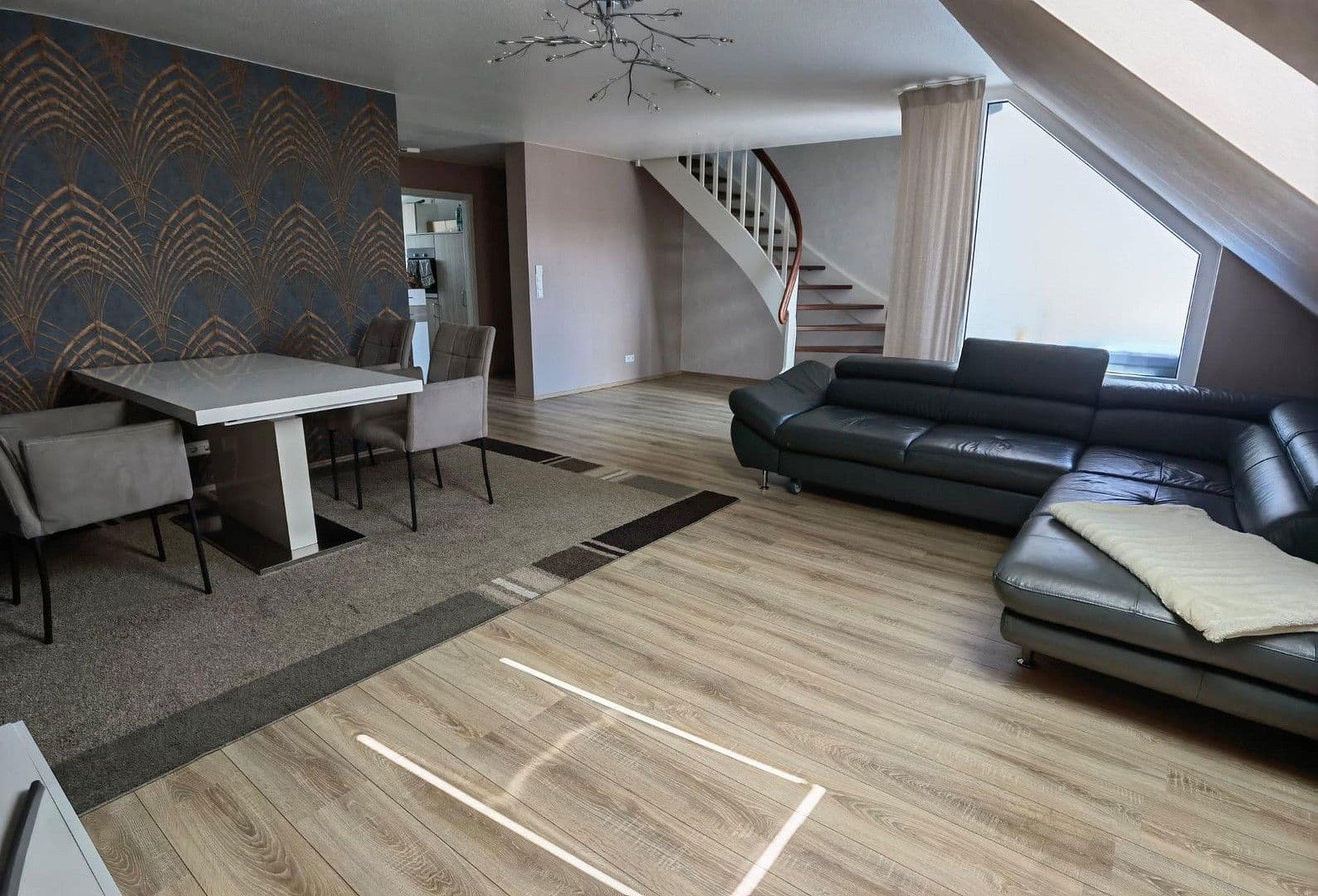 Prodej bytu 3+kk 88 m², Nagold, Bádensko-Württembersko Prodej bytu 3+kk 88 m², Nagold, Bádensko-Württembersko