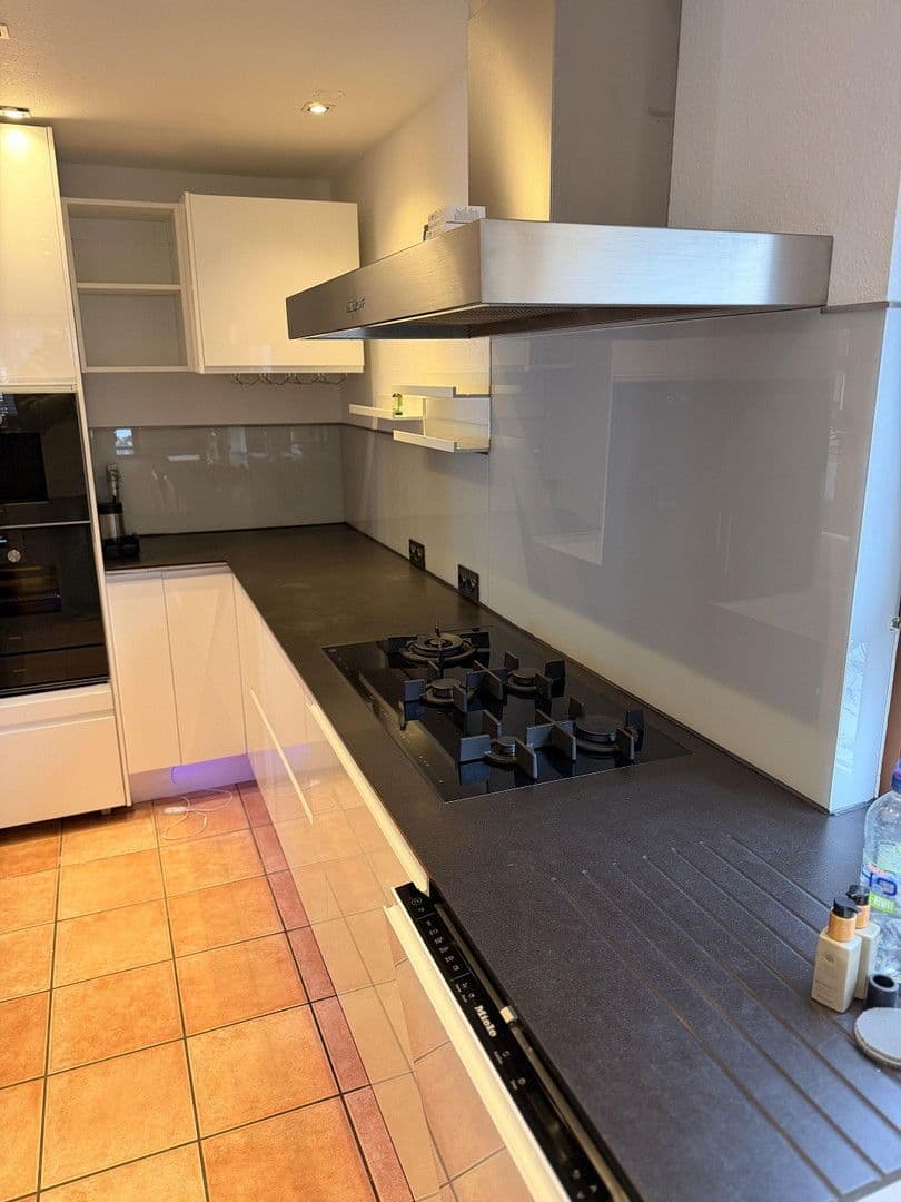 Prodej domu 266 m², pozemek 344 m², Idstein, Hessen Prodej domu 266 m², pozemek 344 m², Idstein, Hessen