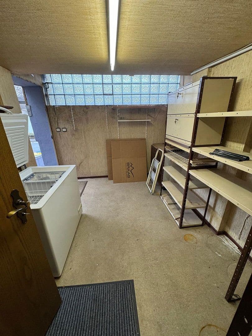 Pronájem bytu 4+1 140 m², Kaiserslautern, Porýní-Falc Pronájem bytu 4+1 140 m², Kaiserslautern, Porýní-Falc