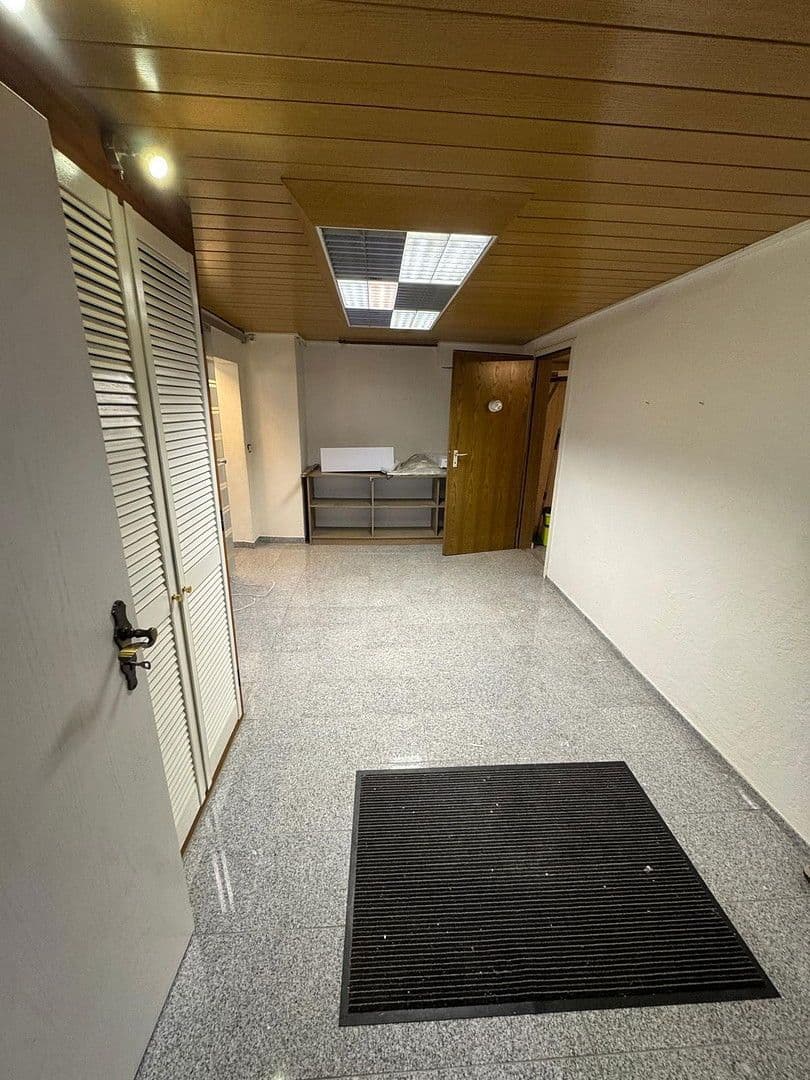 Pronájem bytu 4+1 140 m², Kaiserslautern, Porýní-Falc Pronájem bytu 4+1 140 m², Kaiserslautern, Porýní-Falc