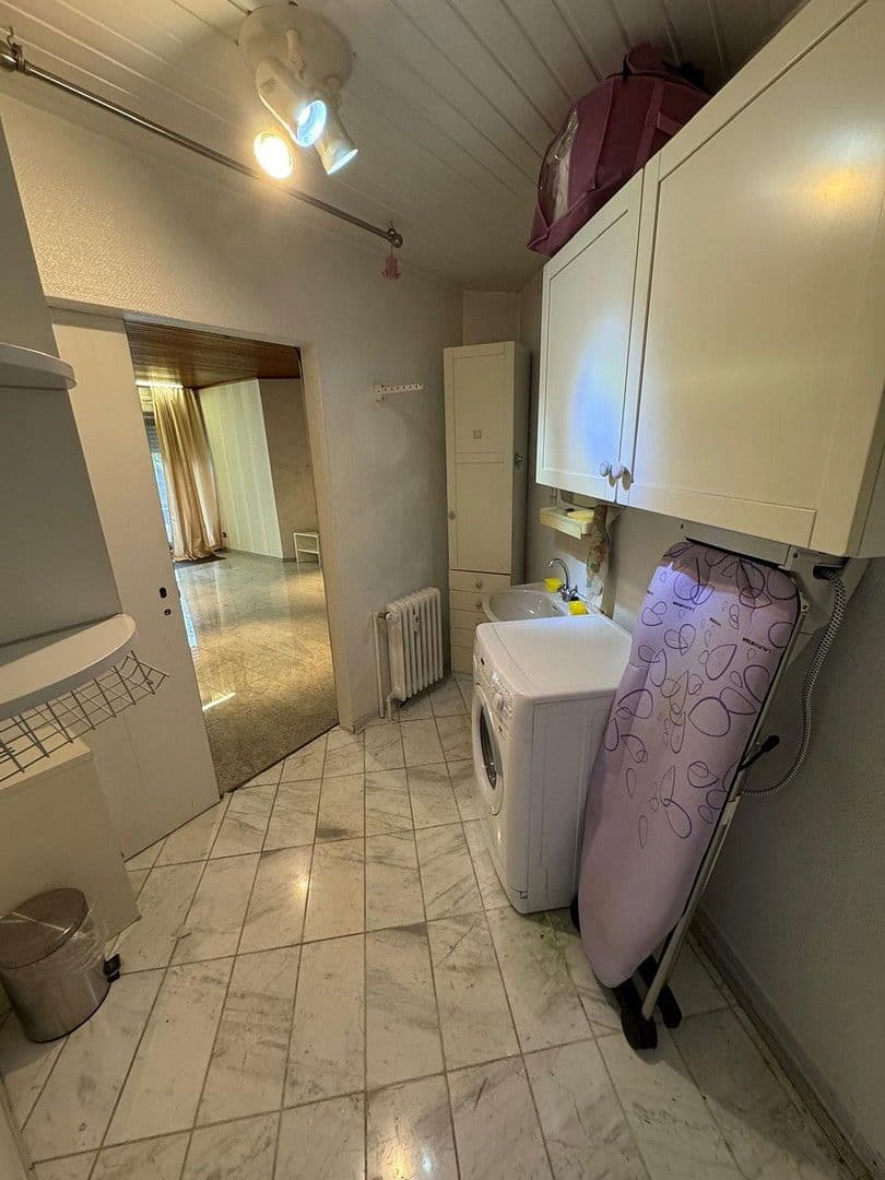 Pronájem bytu 4+1 140 m², Kaiserslautern, Porýní-Falc Pronájem bytu 4+1 140 m², Kaiserslautern, Porýní-Falc