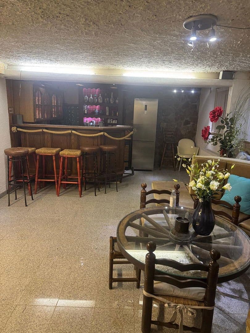 Pronájem bytu 4+1 140 m², Kaiserslautern, Porýní-Falc Pronájem bytu 4+1 140 m², Kaiserslautern, Porýní-Falc