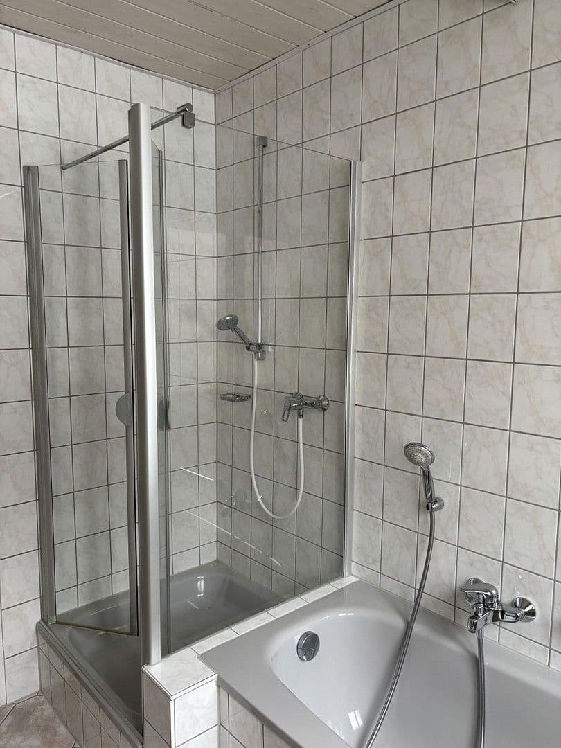 Prodej domu 297 m², pozemek 838 m², Blaustein, Bádensko-Württembersko Prodej domu 297 m², pozemek 838 m², Blaustein, Bádensko-Württembersko