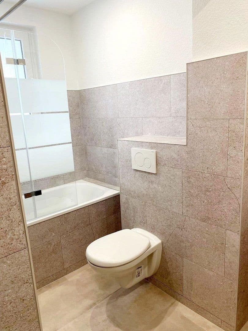 Pronájem bytu 2+1 52 m², Reichklarastr. 2a, Mainz, Porýní-Falc Pronájem bytu 2+1 52 m², Reichklarastr. 2a, Mainz, Porýní-Falc