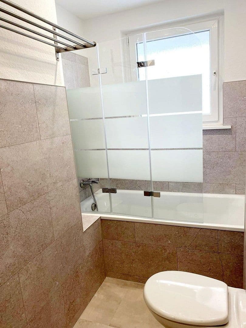 Pronájem bytu 2+1 52 m², Reichklarastr. 2a, Mainz, Porýní-Falc Pronájem bytu 2+1 52 m², Reichklarastr. 2a, Mainz, Porýní-Falc