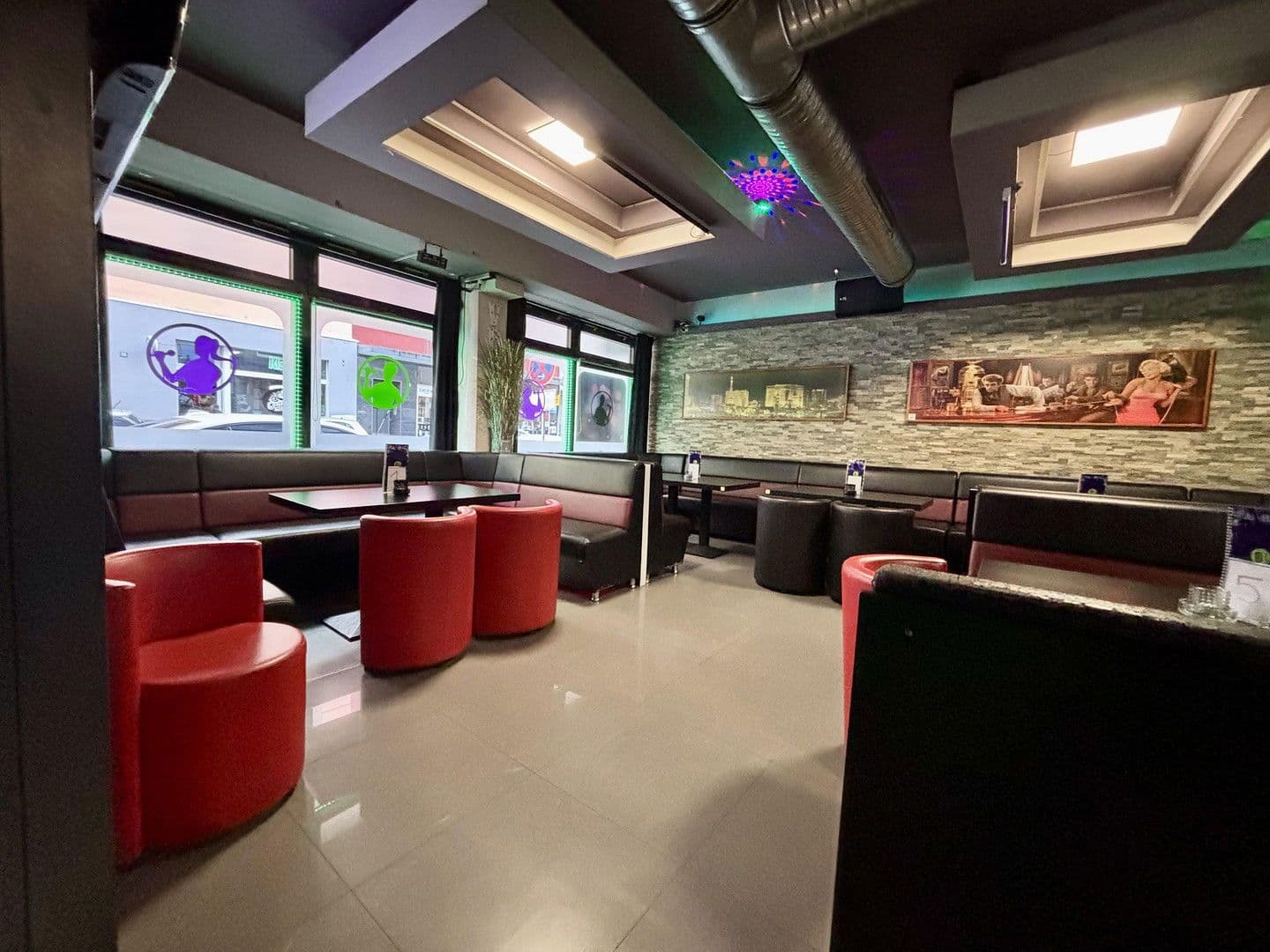 Pronájem nebytového prostoru 165 m², Mannheim, Bádensko-Württembersko Pronájem nebytového prostoru 165 m², Mannheim, Bádensko-Württembersko