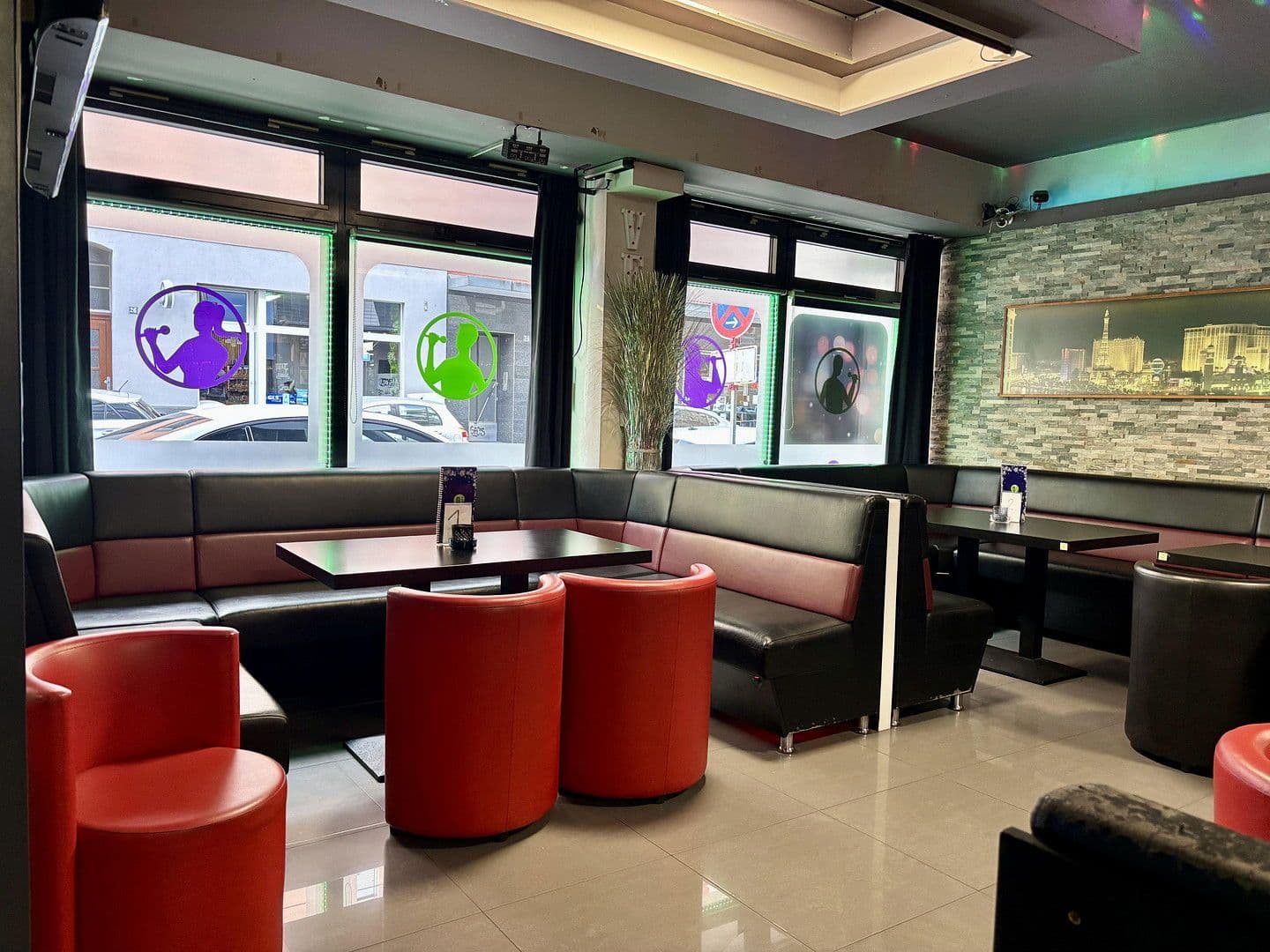 Pronájem nebytového prostoru 165 m², Mannheim, Bádensko-Württembersko Pronájem nebytového prostoru 165 m², Mannheim, Bádensko-Württembersko