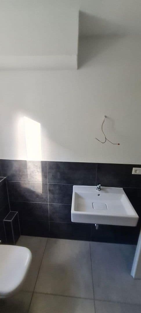 Pronájem bytu 2+1 52 m², Jos.-Otto-Kolb-Straße 15, Ebermannstadt, Bavorsko Pronájem bytu 2+1 52 m², Jos.-Otto-Kolb-Straße 15, Ebermannstadt, Bavorsko