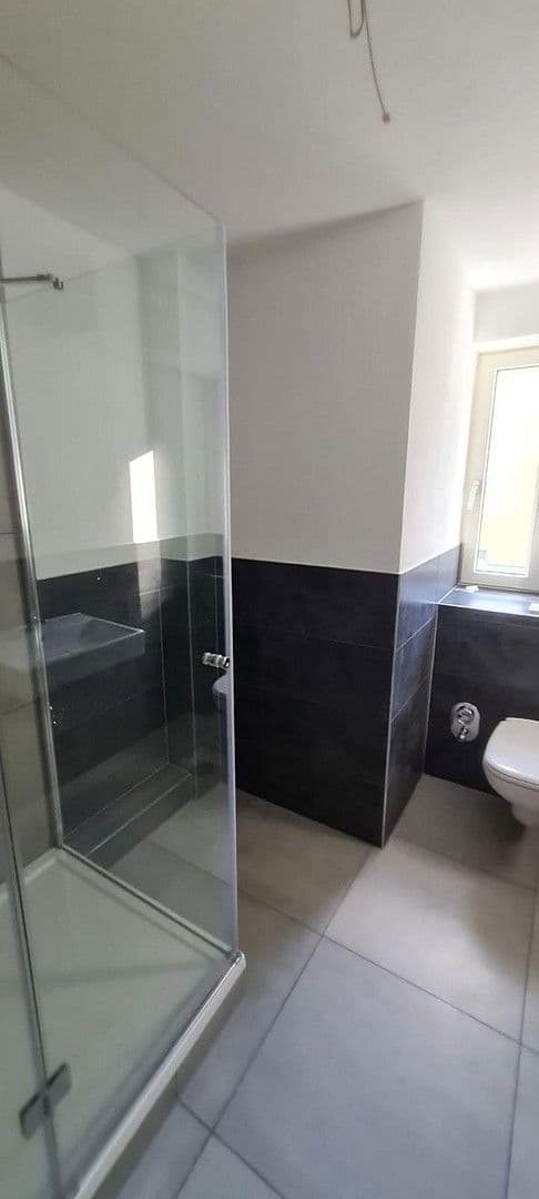 Pronájem bytu 2+1 52 m², Jos.-Otto-Kolb-Straße 15, Ebermannstadt, Bavorsko Pronájem bytu 2+1 52 m², Jos.-Otto-Kolb-Straße 15, Ebermannstadt, Bavorsko