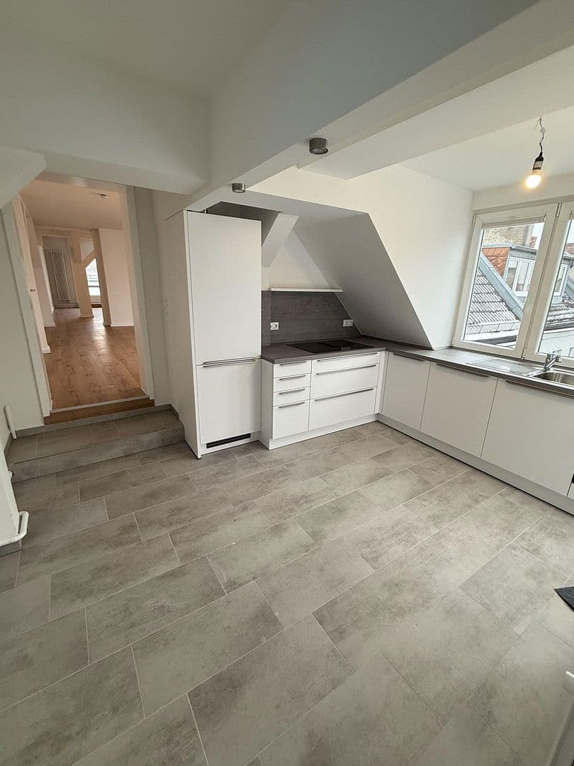 Pronájem bytu 3+1 152 m², Hohenzollerndamm, Berlin, Berlín Pronájem bytu 3+1 152 m², Hohenzollerndamm, Berlin, Berlín