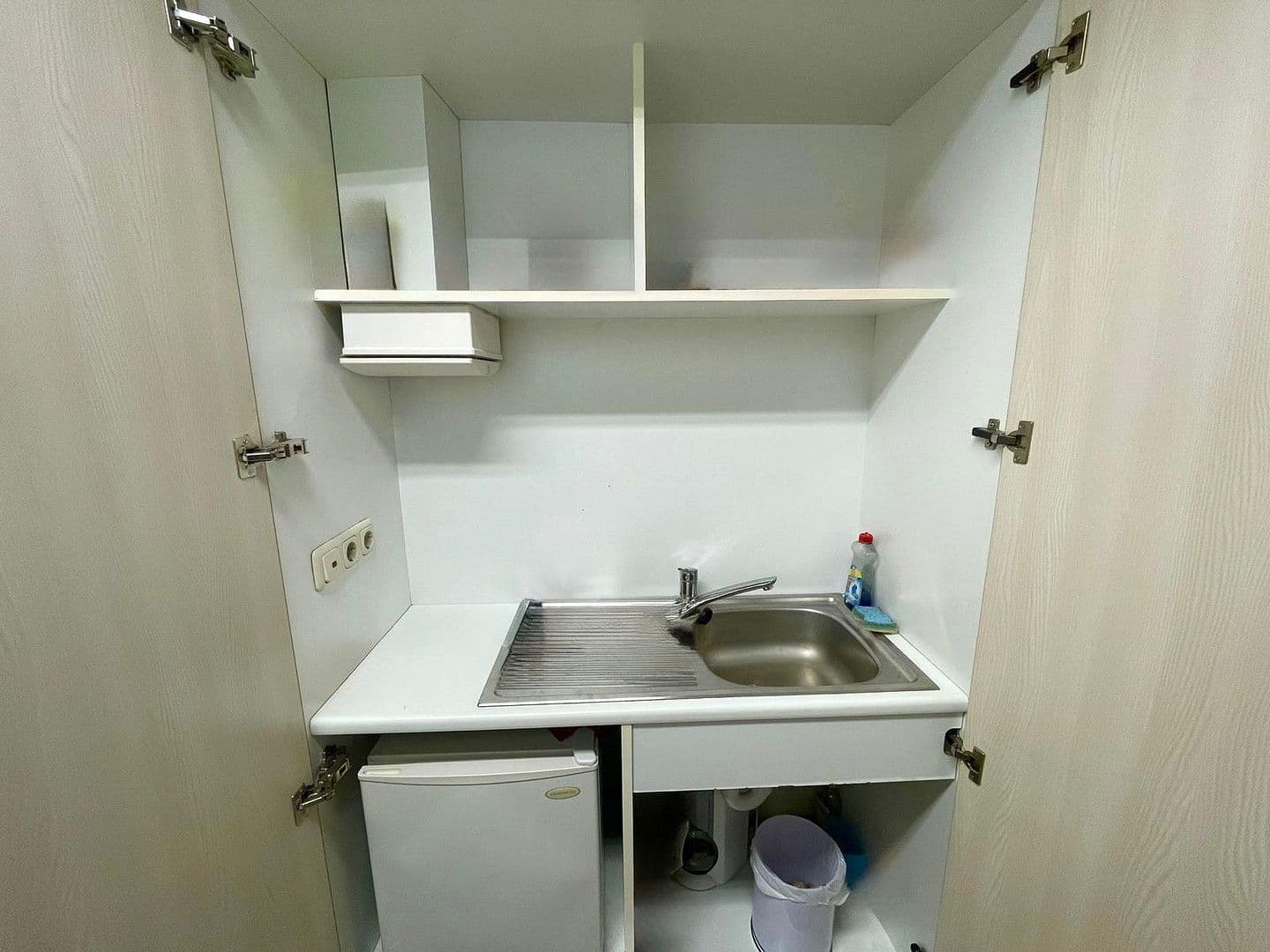 Pronájem kanceláře 80 m², Brettergartenstraße 57, Nürnberg, Bavorsko Pronájem kanceláře 80 m², Brettergartenstraße 57, Nürnberg, Bavorsko