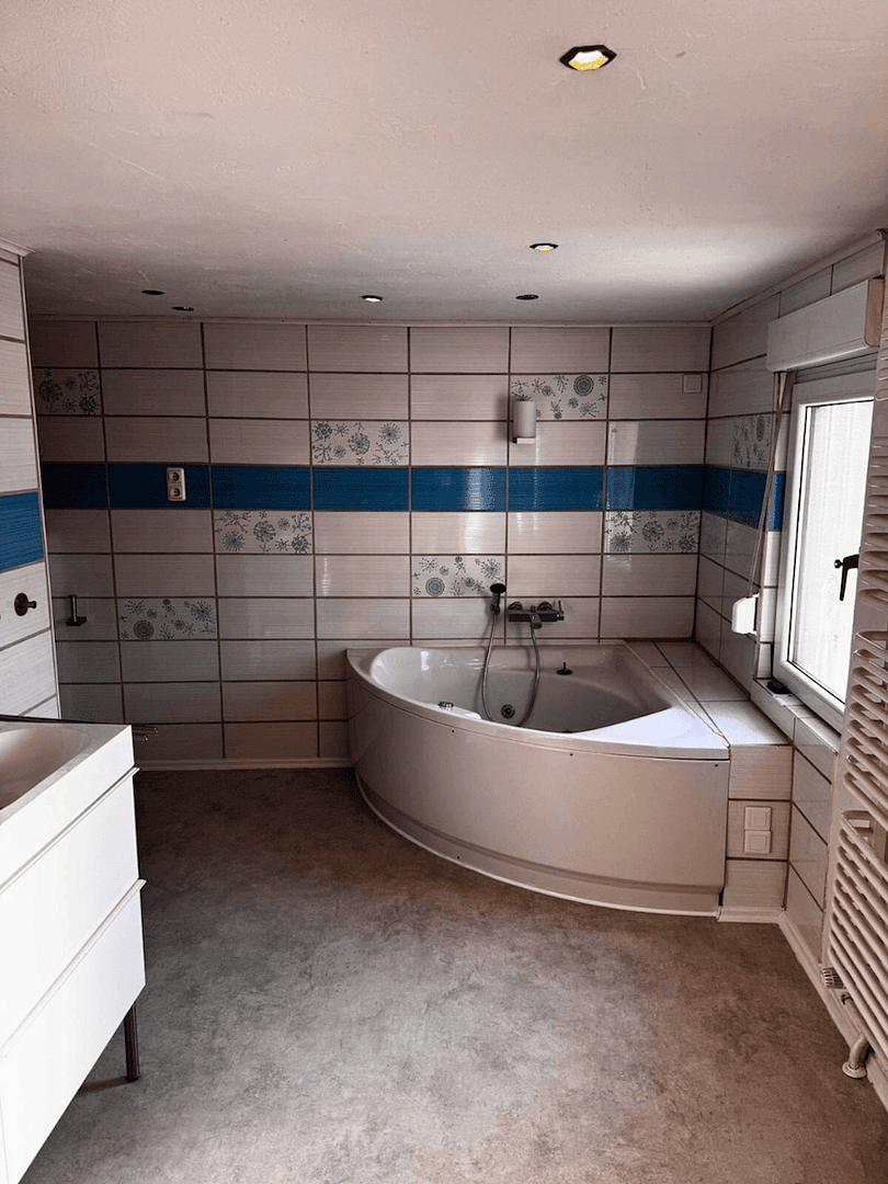 Prodej domu 211 m², pozemek 658 m², Alsheim, Porýní-Falc Prodej domu 211 m², pozemek 658 m², Alsheim, Porýní-Falc