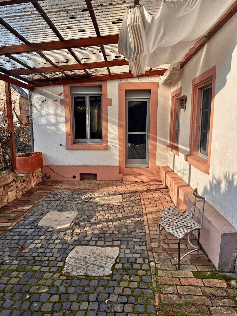 Prodej domu 211 m², pozemek 658 m², Alsheim, Porýní-Falc Prodej domu 211 m², pozemek 658 m², Alsheim, Porýní-Falc