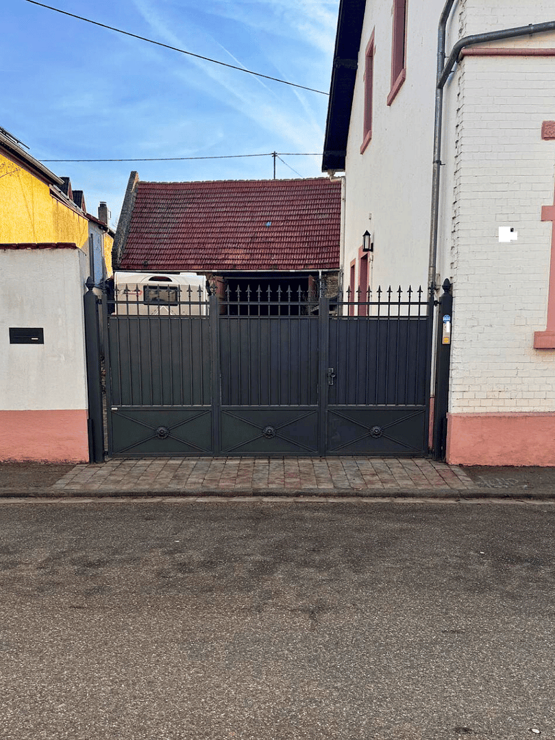 Prodej domu 211 m², pozemek 658 m², Alsheim, Porýní-Falc Prodej domu 211 m², pozemek 658 m², Alsheim, Porýní-Falc