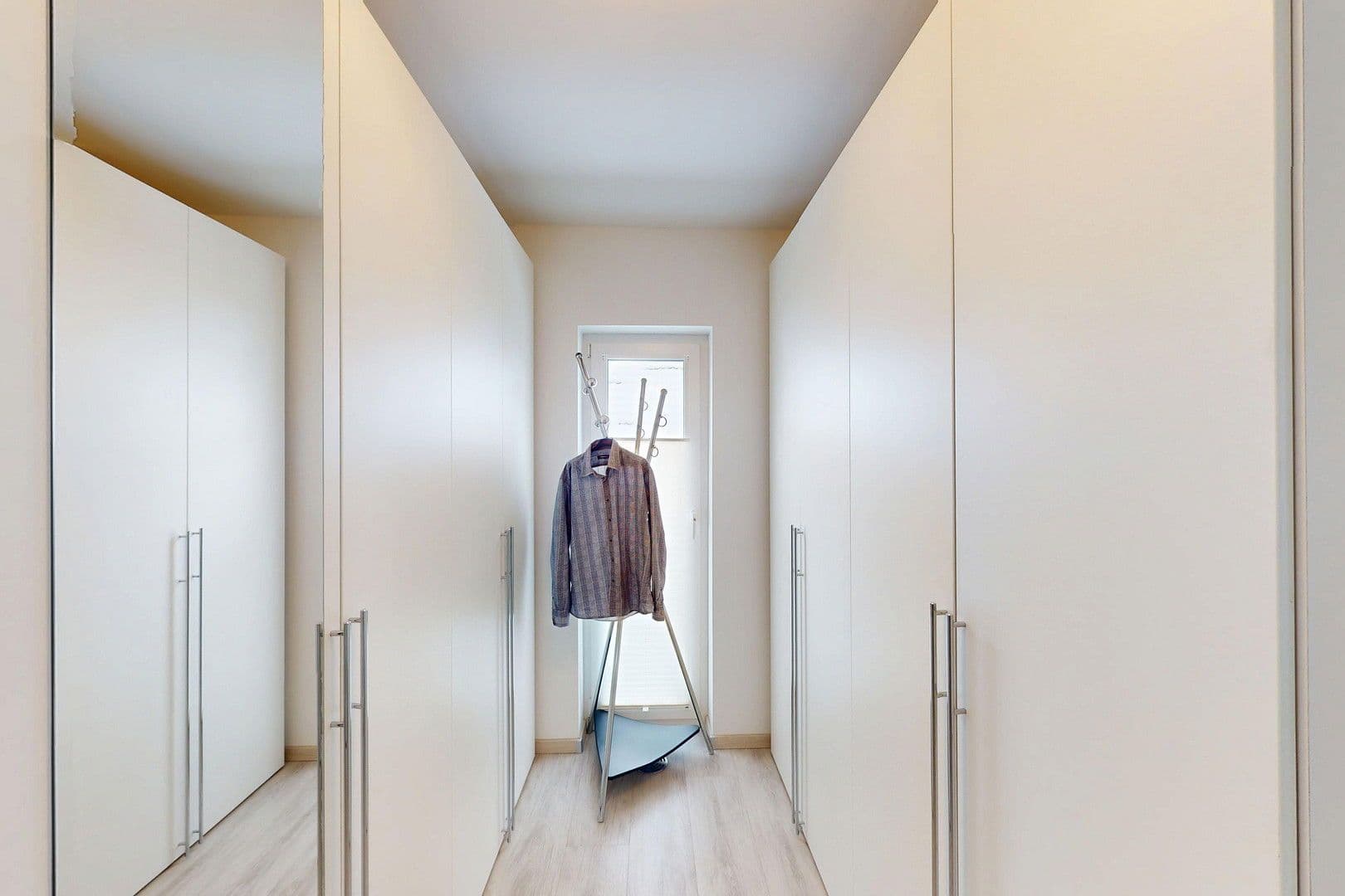 Prodej domu 216 m², pozemek 1.023 m², Waldemar Bonsels Weg 81, Ahrensburg, Šlesvicko-Holštýnsko Prodej domu 216 m², pozemek 1.023 m², Waldemar Bonsels Weg 81, Ahrensburg, Šlesvicko-Holštýnsko