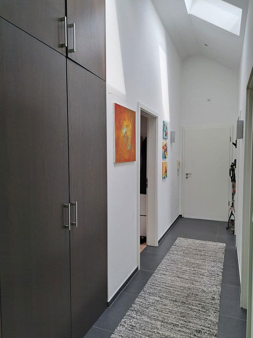 Prodej bytu 4+1 109 m², Neukronenberger Str. 59, Leverkusen, Severní Porýní-Vestfálsko Prodej bytu 4+1 109 m², Neukronenberger Str. 59, Leverkusen, Severní Porýní-Vestfálsko