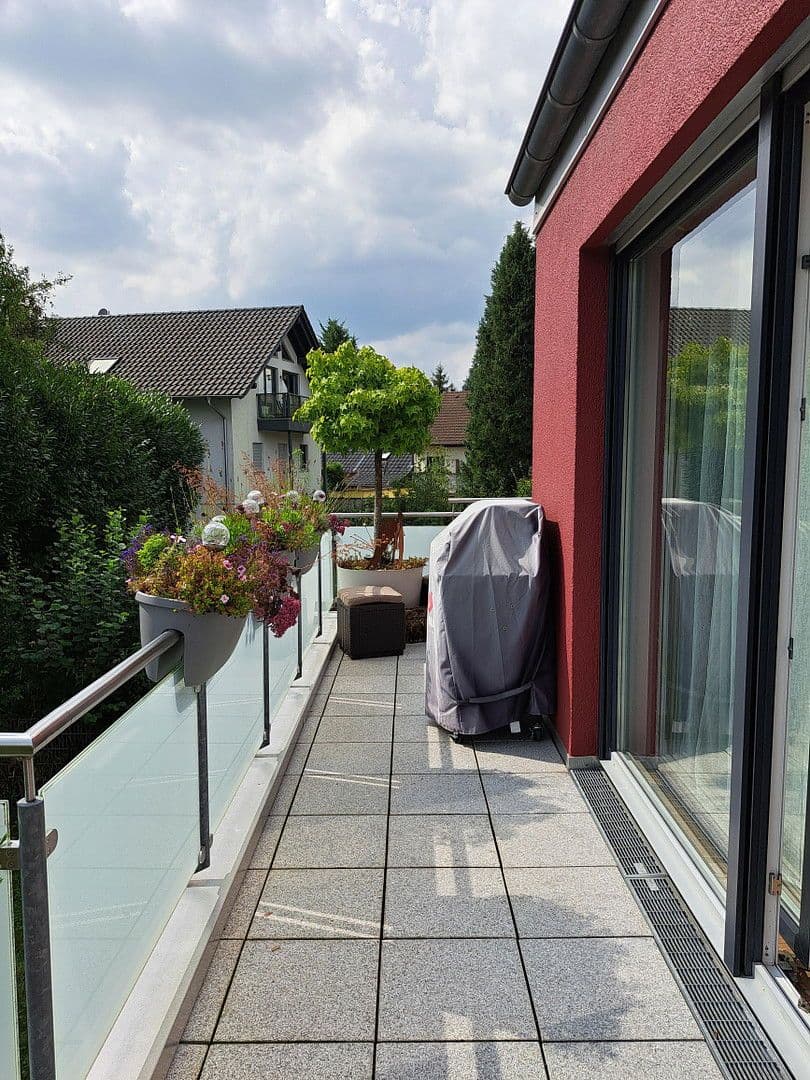 Prodej bytu 4+1 109 m², Neukronenberger Str. 59, Leverkusen, Severní Porýní-Vestfálsko Prodej bytu 4+1 109 m², Neukronenberger Str. 59, Leverkusen, Severní Porýní-Vestfálsko