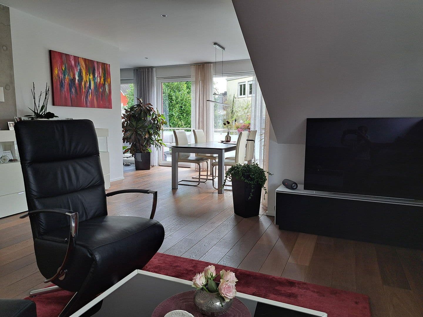 Prodej bytu 4+1 109 m², Neukronenberger Str. 59, Leverkusen, Severní Porýní-Vestfálsko Prodej bytu 4+1 109 m², Neukronenberger Str. 59, Leverkusen, Severní Porýní-Vestfálsko