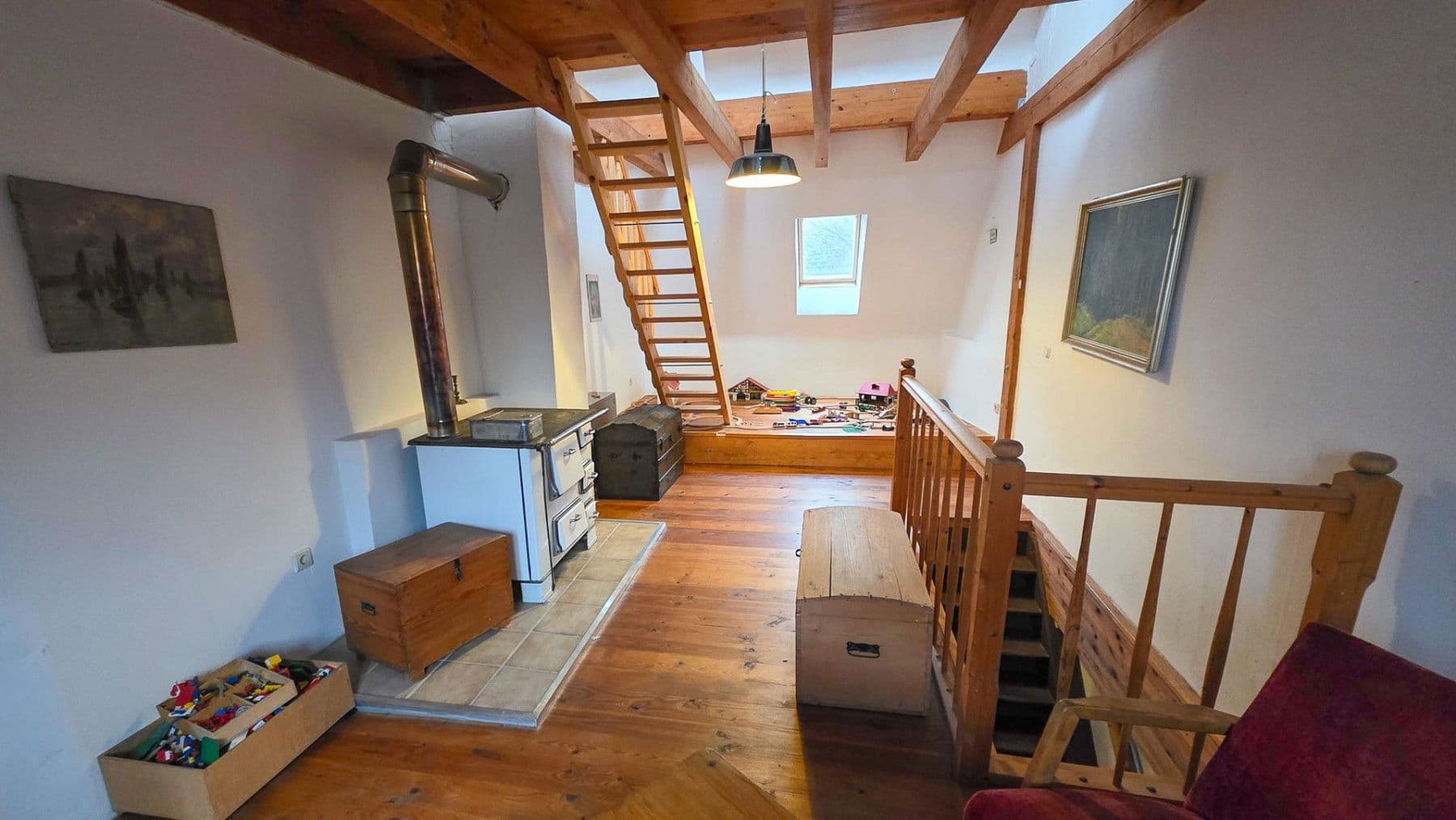 Prodej domu 296 m², pozemek 1.073 m², Freiburg, Bádensko-Württembersko Prodej domu 296 m², pozemek 1.073 m², Freiburg, Bádensko-Württembersko