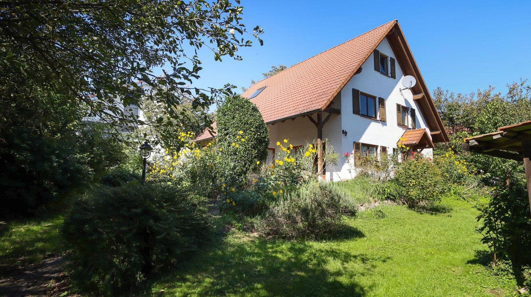 Prodej domu 296 m², pozemek 1.073 m², Freiburg, Bádensko-Württembersko Prodej domu 296 m², pozemek 1.073 m², Freiburg, Bádensko-Württembersko
