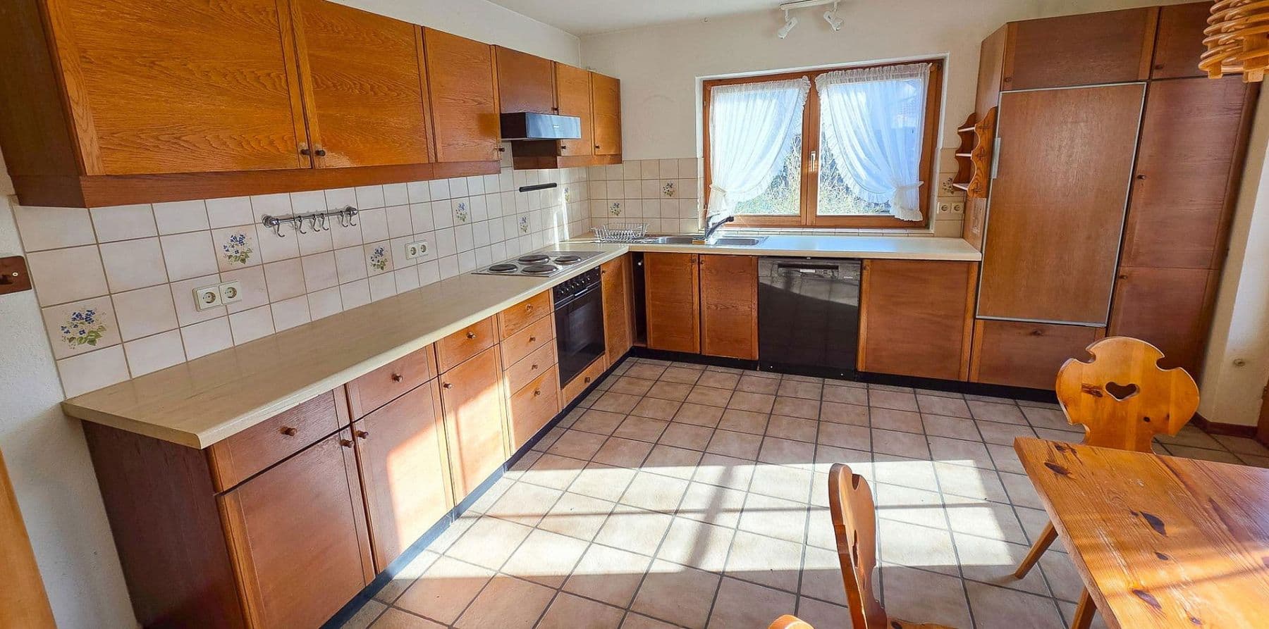 Prodej domu 296 m², pozemek 1.073 m², Freiburg, Bádensko-Württembersko Prodej domu 296 m², pozemek 1.073 m², Freiburg, Bádensko-Württembersko