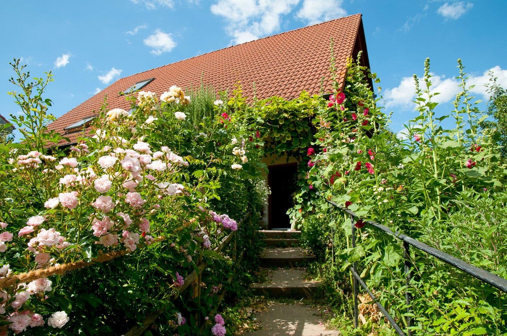 Prodej domu 296 m², pozemek 1.073 m², Freiburg, Bádensko-Württembersko Prodej domu 296 m², pozemek 1.073 m², Freiburg, Bádensko-Württembersko