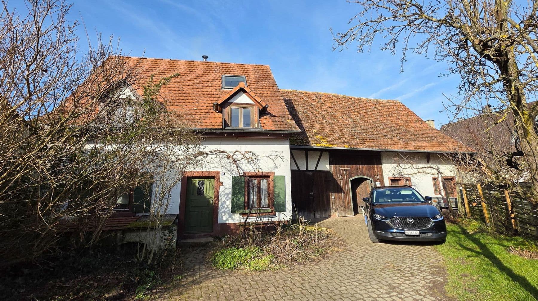 Prodej domu 296 m², pozemek 1.073 m², Freiburg, Bádensko-Württembersko Prodej domu 296 m², pozemek 1.073 m², Freiburg, Bádensko-Württembersko