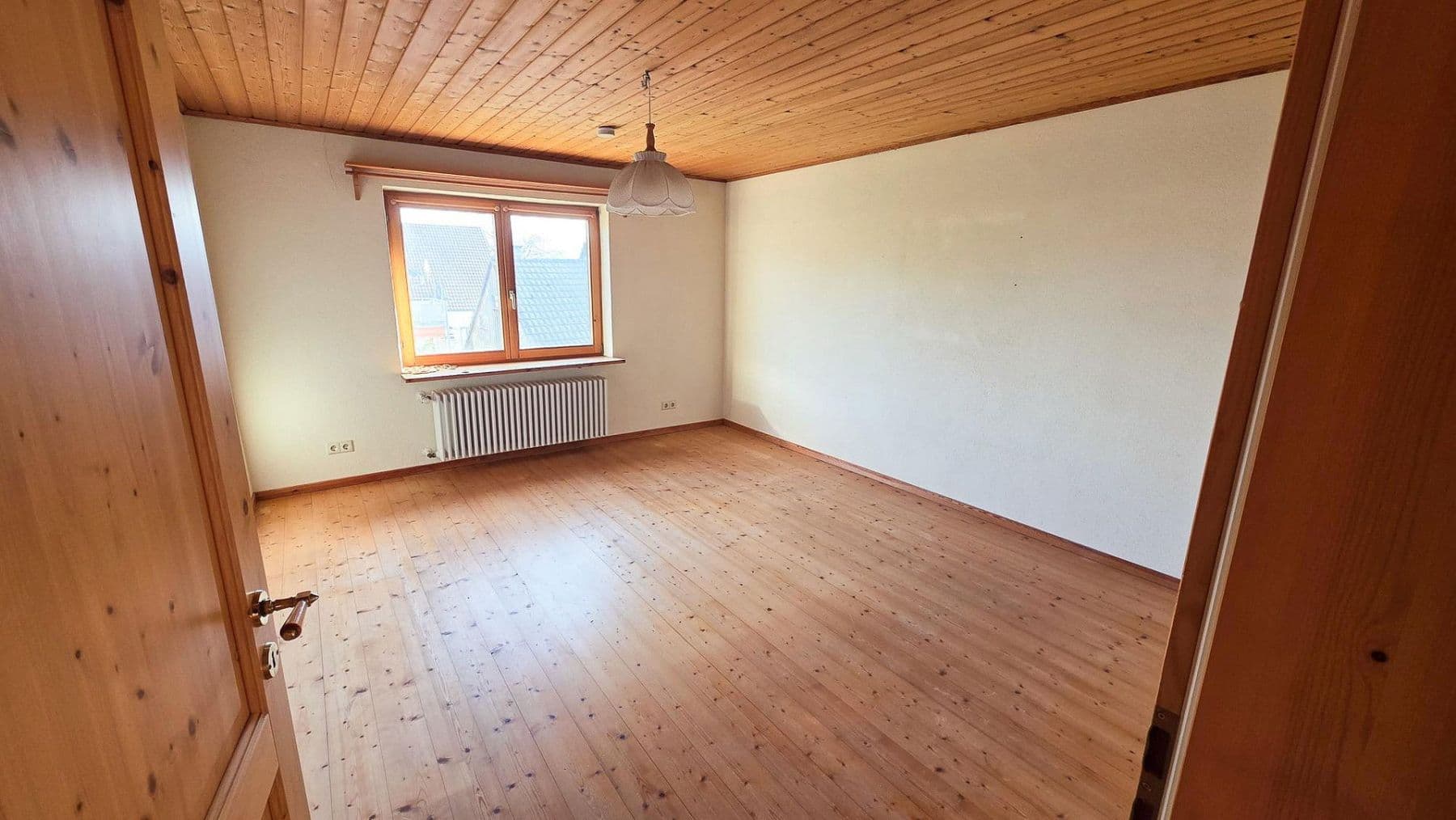 Prodej domu 296 m², pozemek 1.073 m², Freiburg, Bádensko-Württembersko Prodej domu 296 m², pozemek 1.073 m², Freiburg, Bádensko-Württembersko