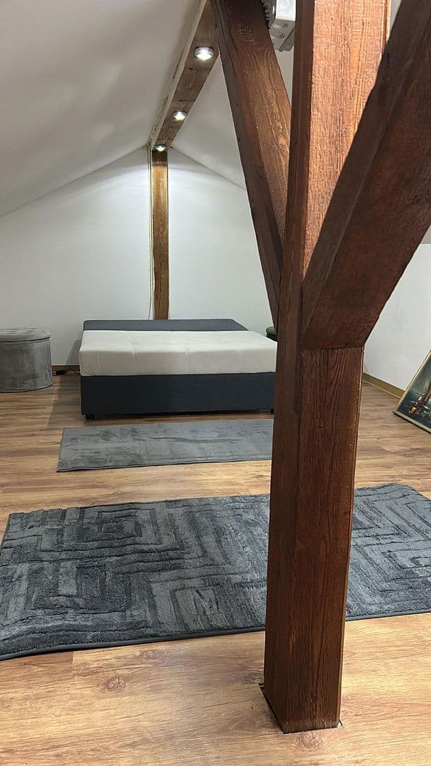 Pronájem domu 140 m², pozemek 200 m², Wiesenbach, Bádensko-Württembersko Pronájem domu 140 m², pozemek 200 m², Wiesenbach, Bádensko-Württembersko